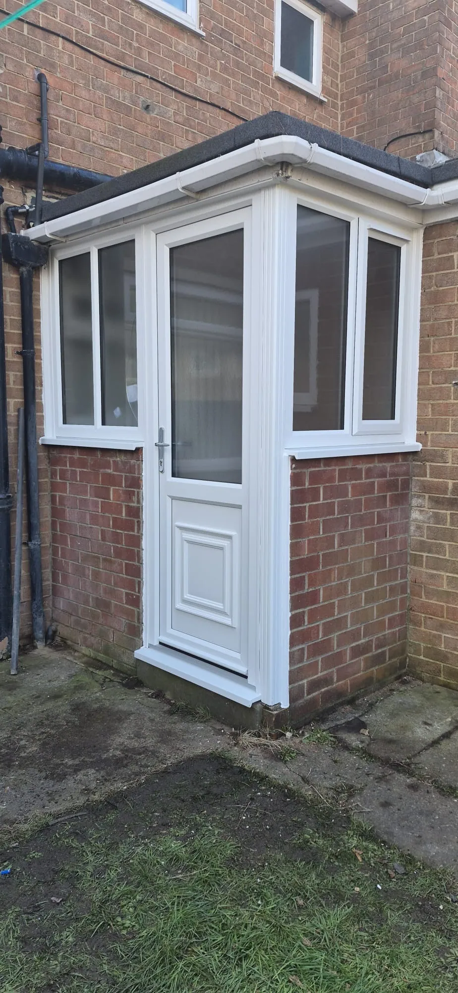 New uPVC windows and uPVC door fitted to a home in Hartlepool and Teesside by DW Glazing